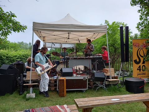 Band playing open air